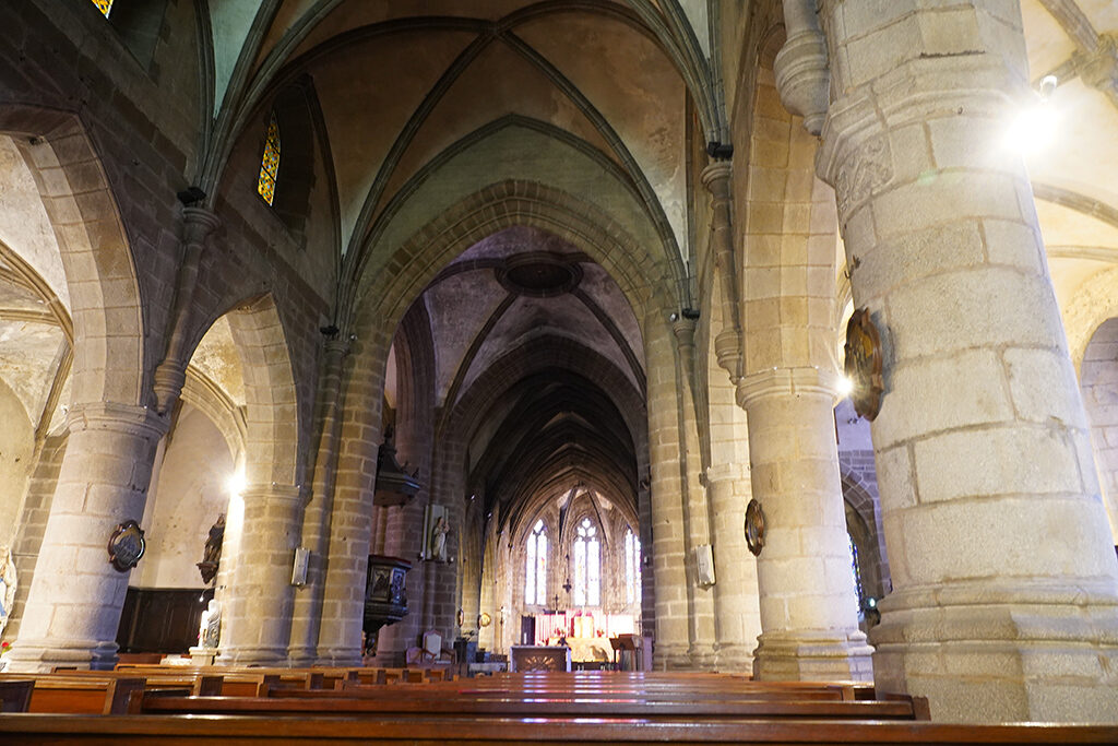 Kathedrale von Villedieu, Foto © Andreas Rosar, Fotoagentur Stuttgart